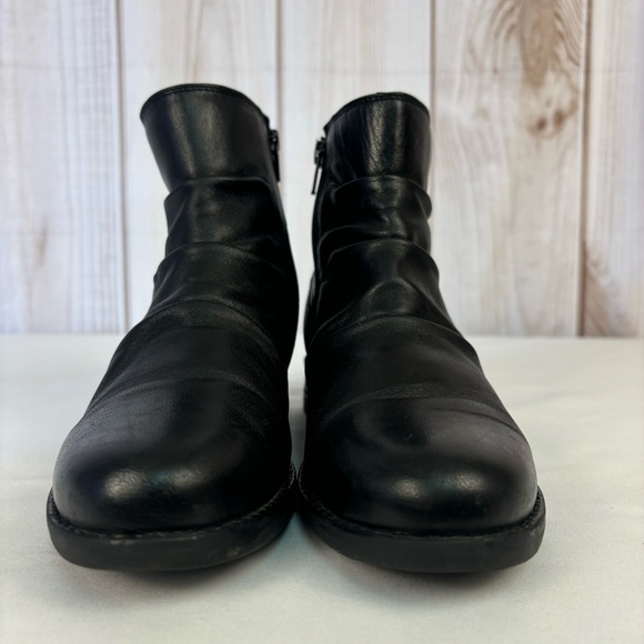 Earth Alana Skellig Slouch Ankle Bootie Leather Comfort Boots Black Size 7.5 - Picture 7 of 16